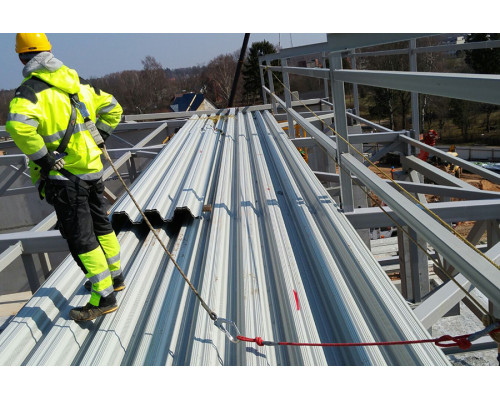 Профнастил Н 60 0.65мм Полиэстер Россия RAL 3005 (вишневый) Металл Профиль
